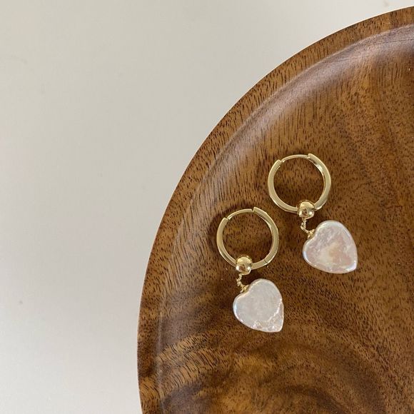 18K Gold Plated Baroque Heart Pearl Drop Huggies Earrings - Picture 6 of 6